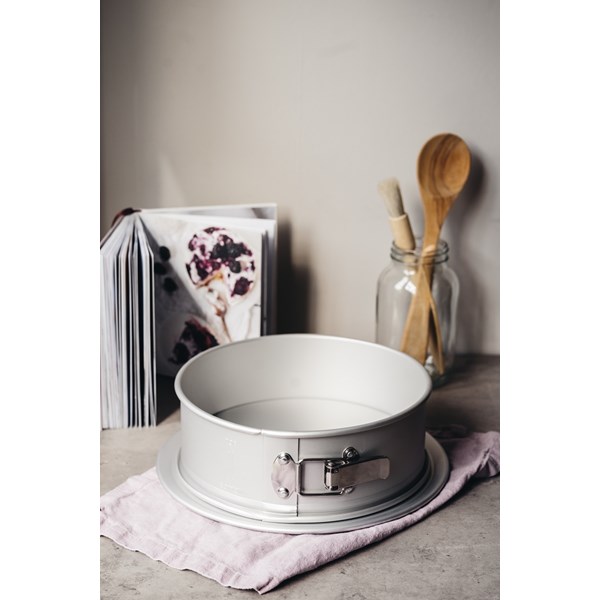 Heirol Springform Cake Pan 25 cm